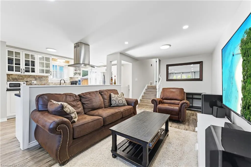117 Northlake Drive, #A