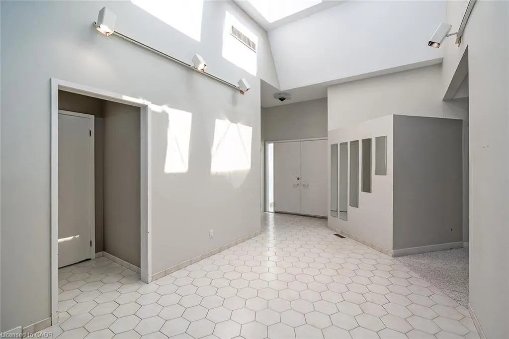4189 Inglewood Drive