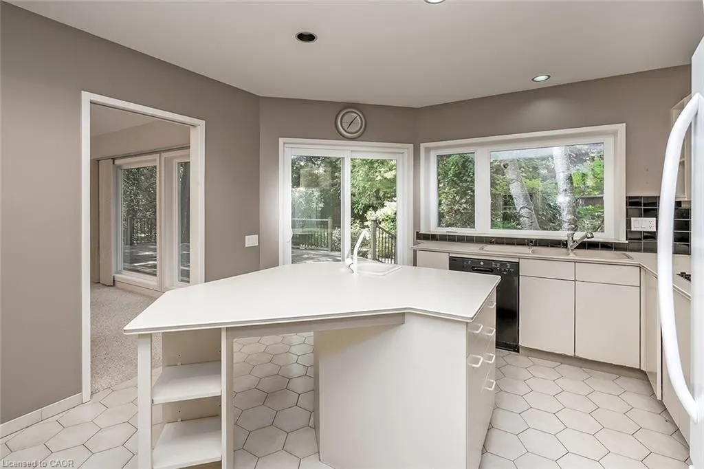 4189 Inglewood Drive