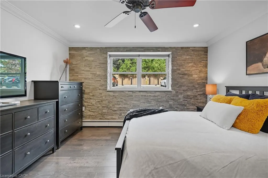 1377 Lakeshore Road, #104