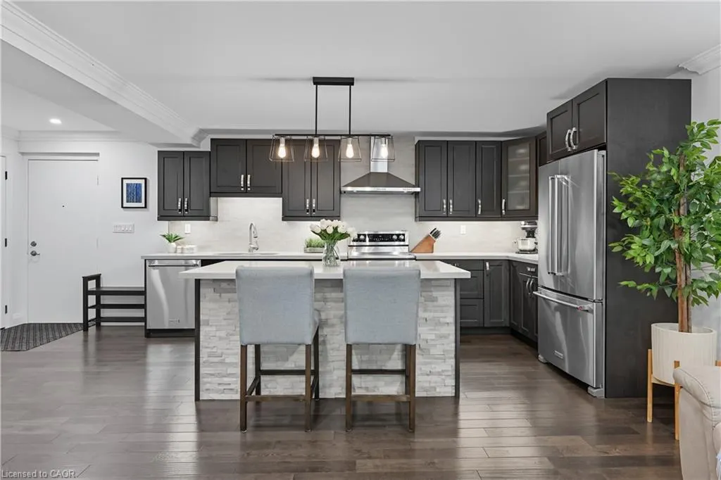 1377 Lakeshore Road, #104