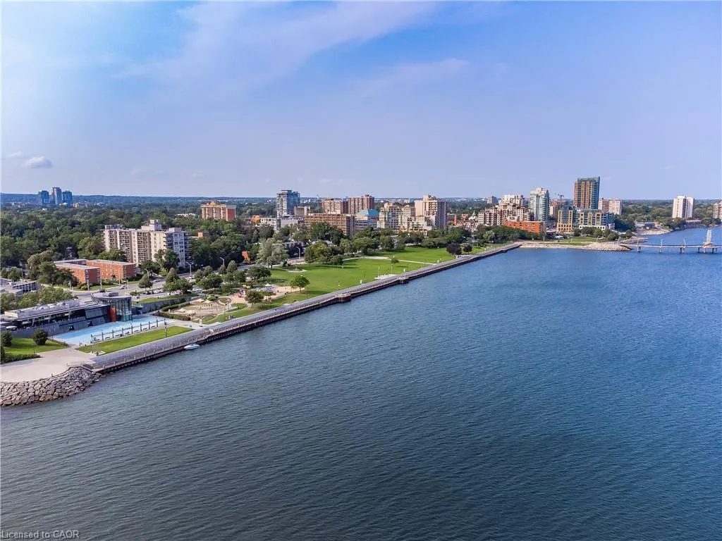 1377 Lakeshore Road, #104