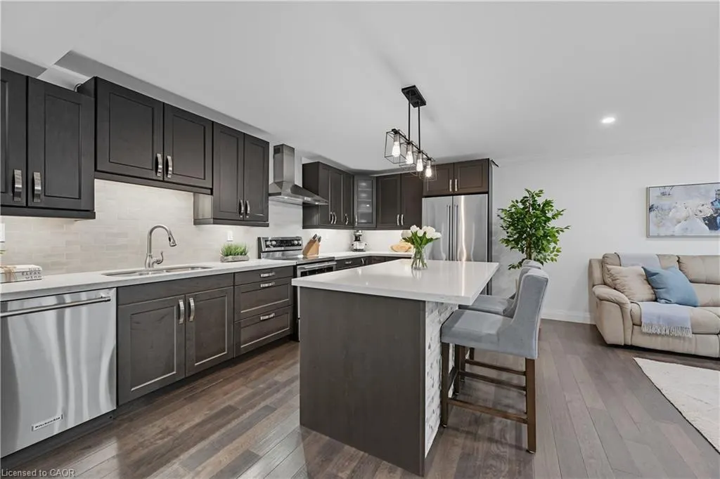 1377 Lakeshore Road, #104