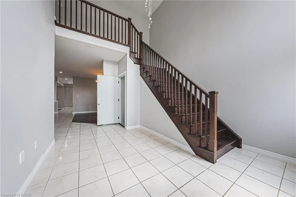 128 Medici Lane