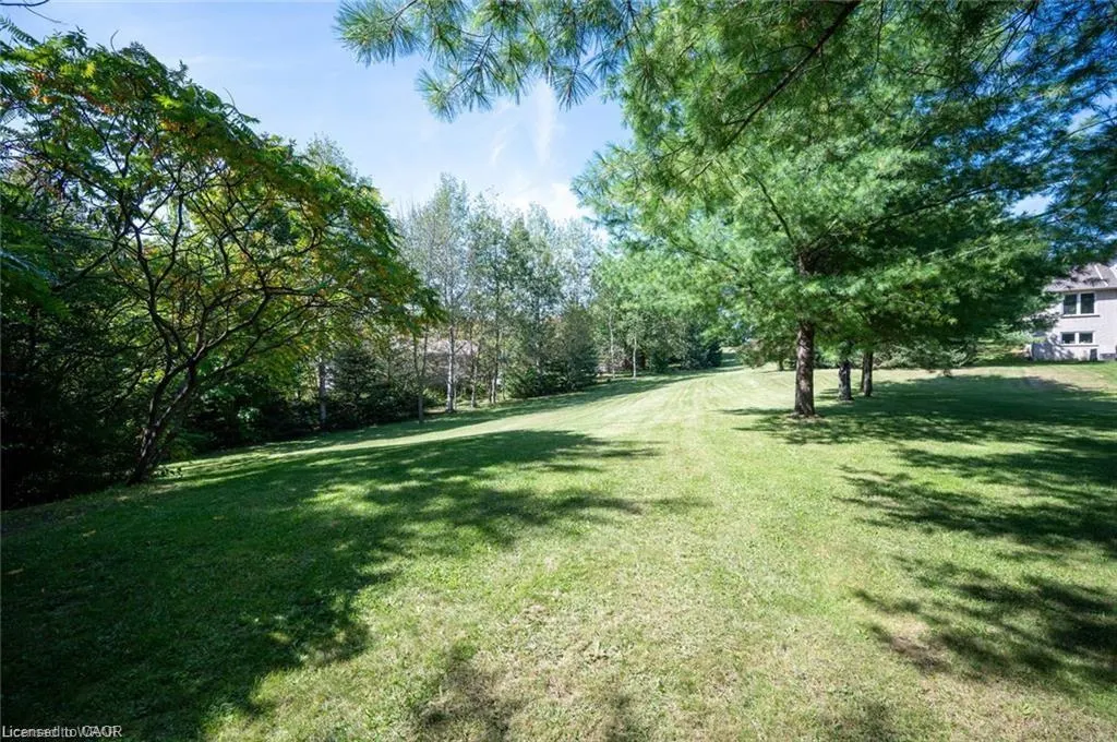 7537 Wellington 36 Road