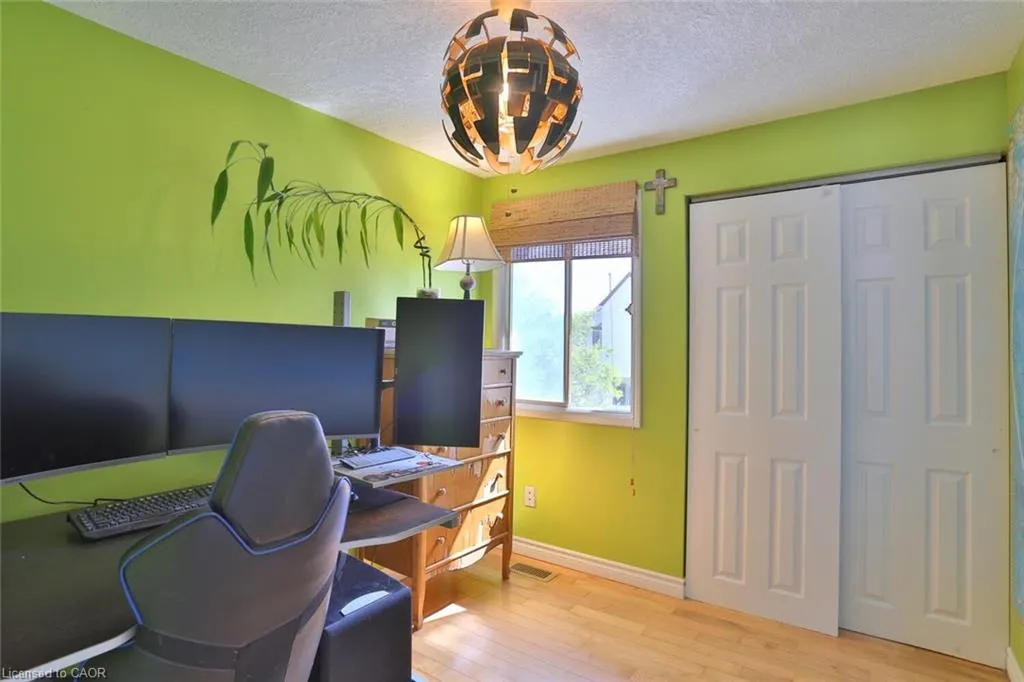 1085 Queens Boulevard, #6