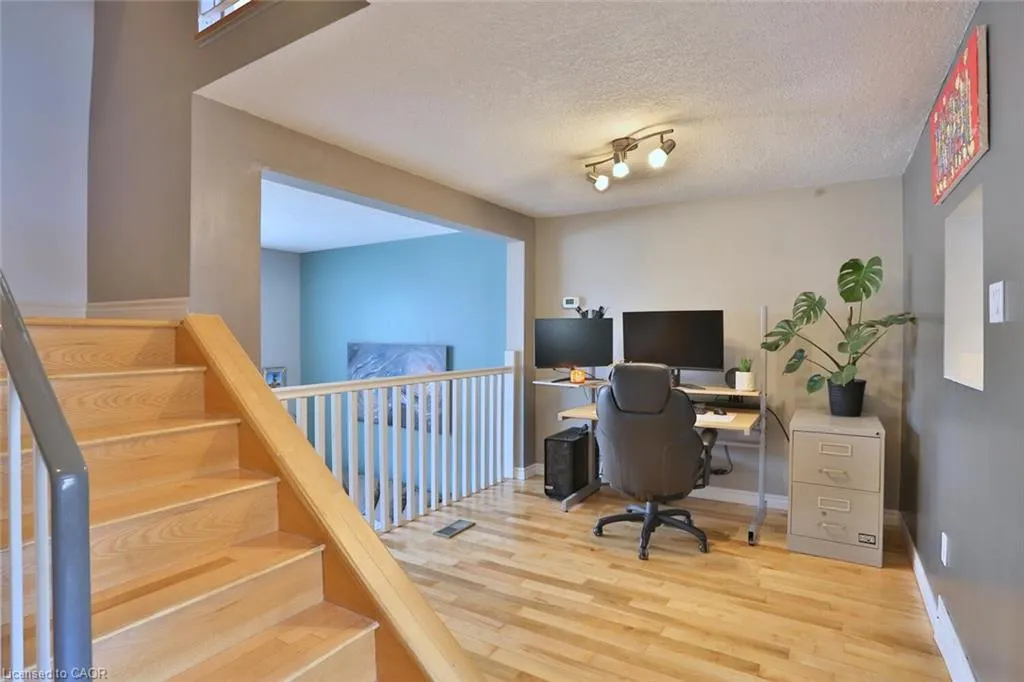 1085 Queens Boulevard, #6