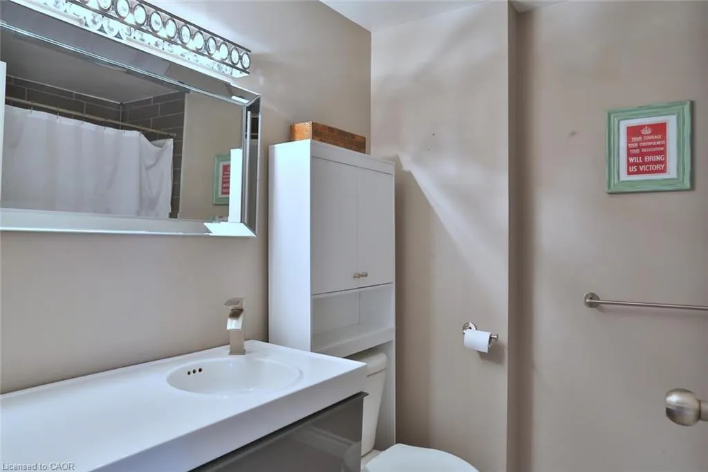 1085 Queens Boulevard, #6
