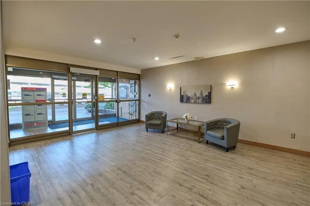 3227 King Street, #909