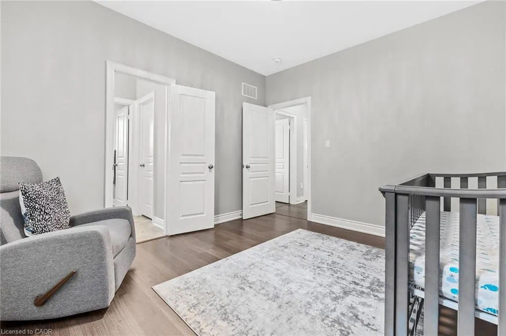 107 Avanti Crescent