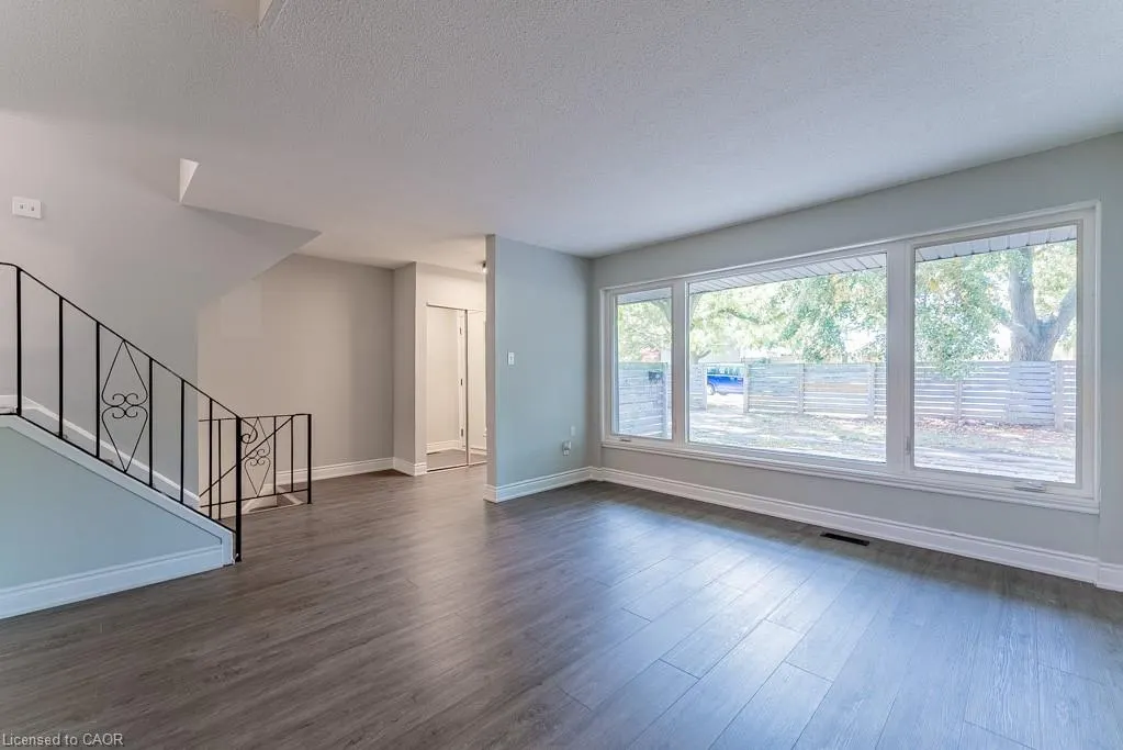 250 Montmorency Drive, #207