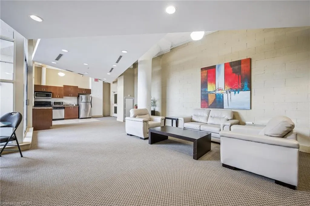 410 King Street W, #116