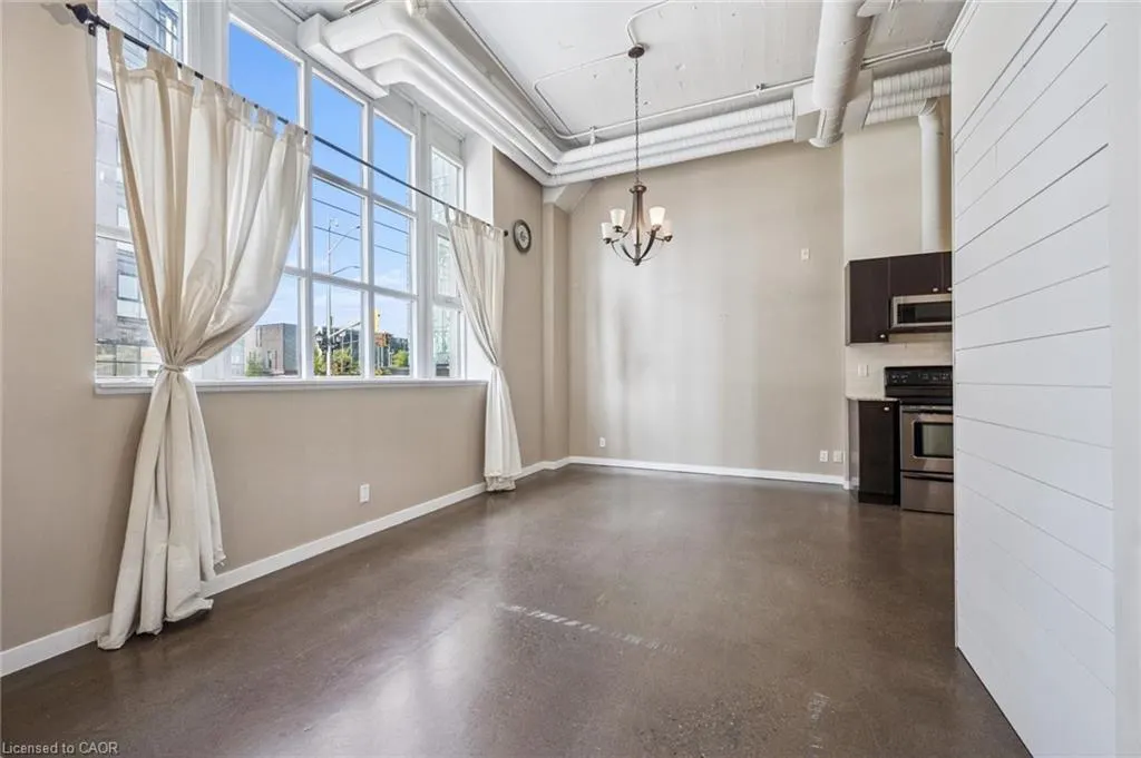 410 King Street W, #116