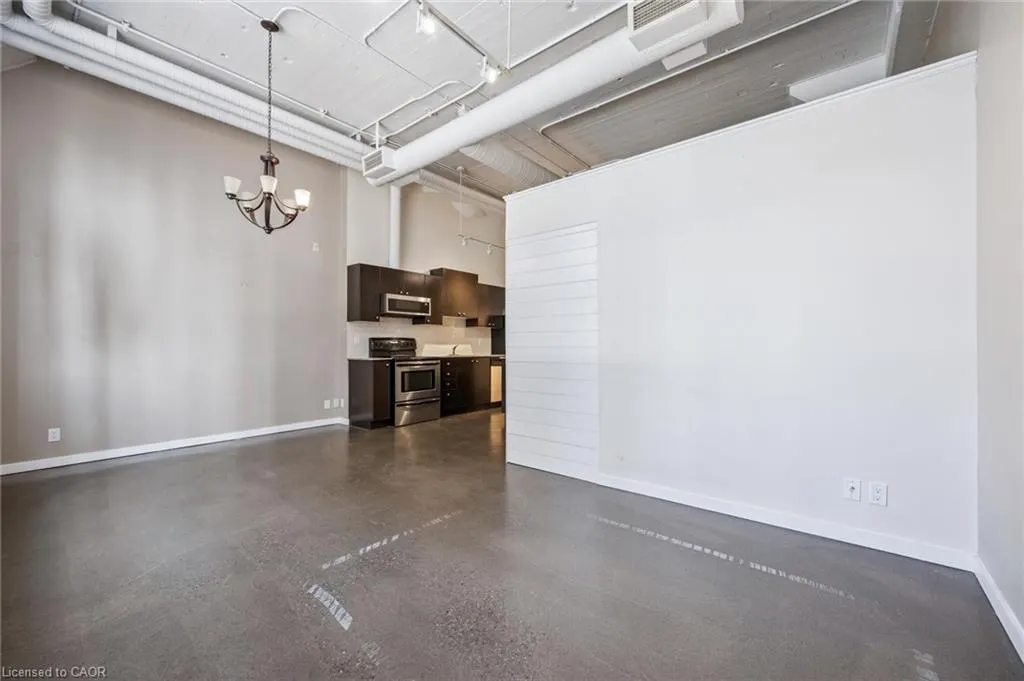 410 King Street W, #116