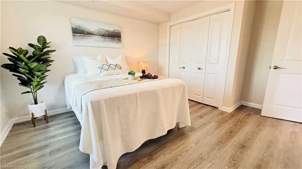 778 Laurelwood Drive, #410