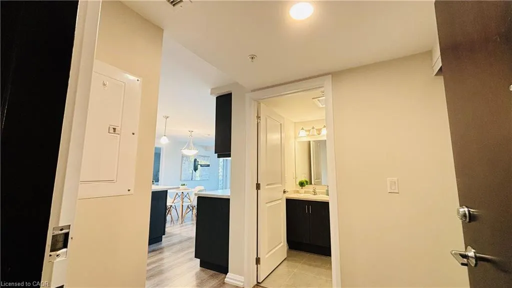 778 Laurelwood Drive Drive, #410