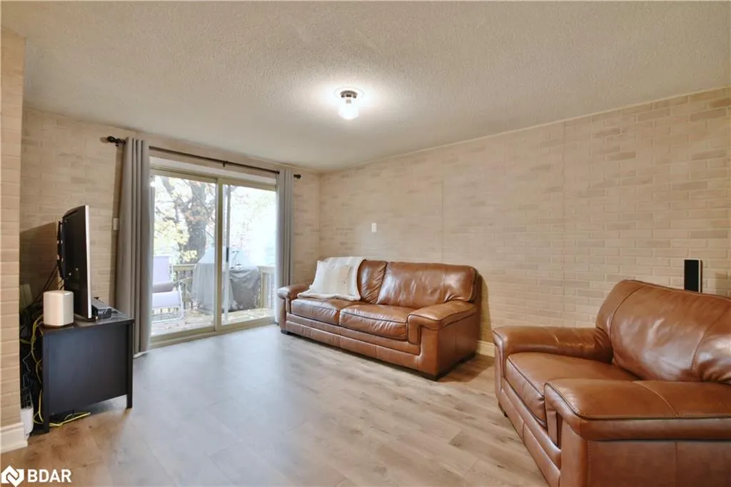 11 Pheasant Trail