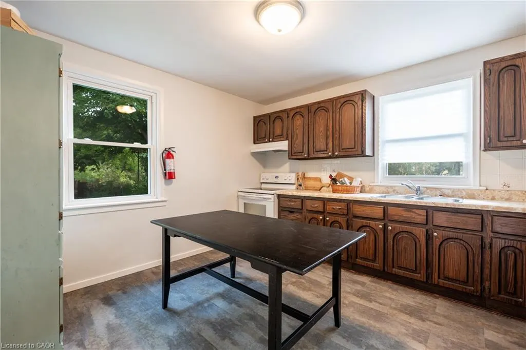 8 Beaucourt Place