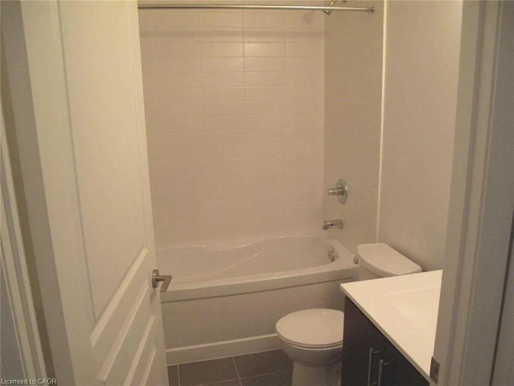1 Hurontario Street, #1606