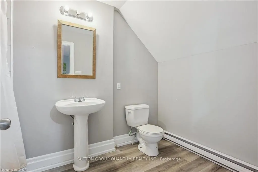 71 Maltby Road E