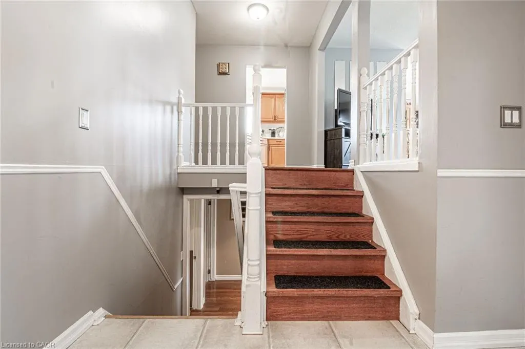 700 Woodview Road