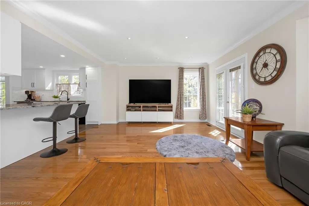 22 Waterford Crescent