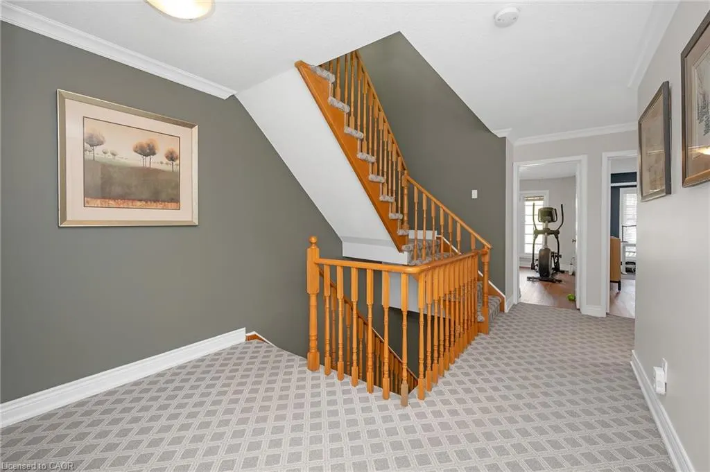 22 Waterford Crescent