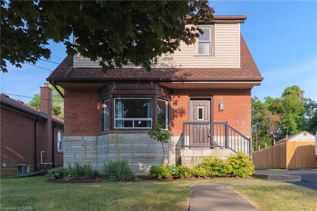 39 Cloverhill Road