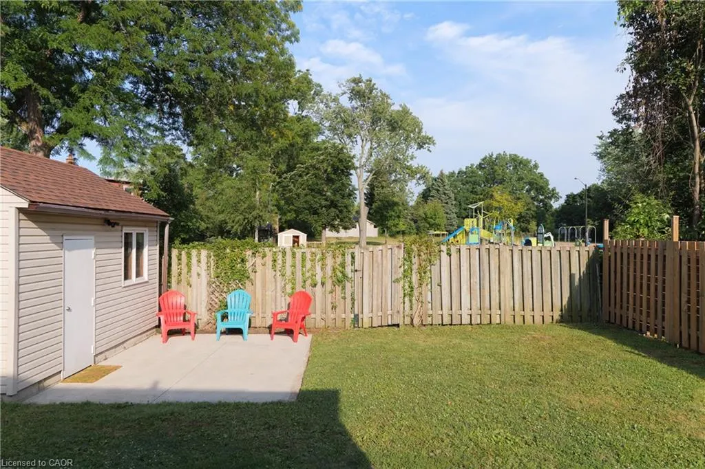 39 Cloverhill Road