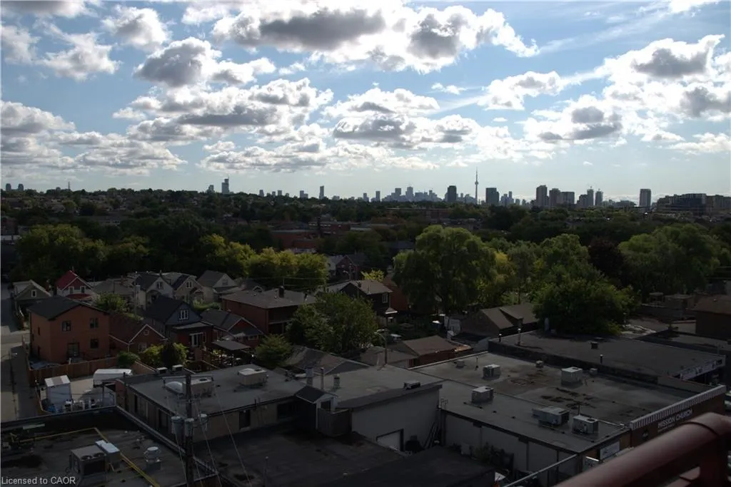 1600 Keele Street, #8