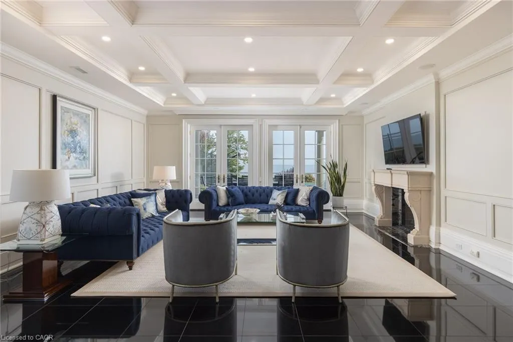 1092 Argyle Drive