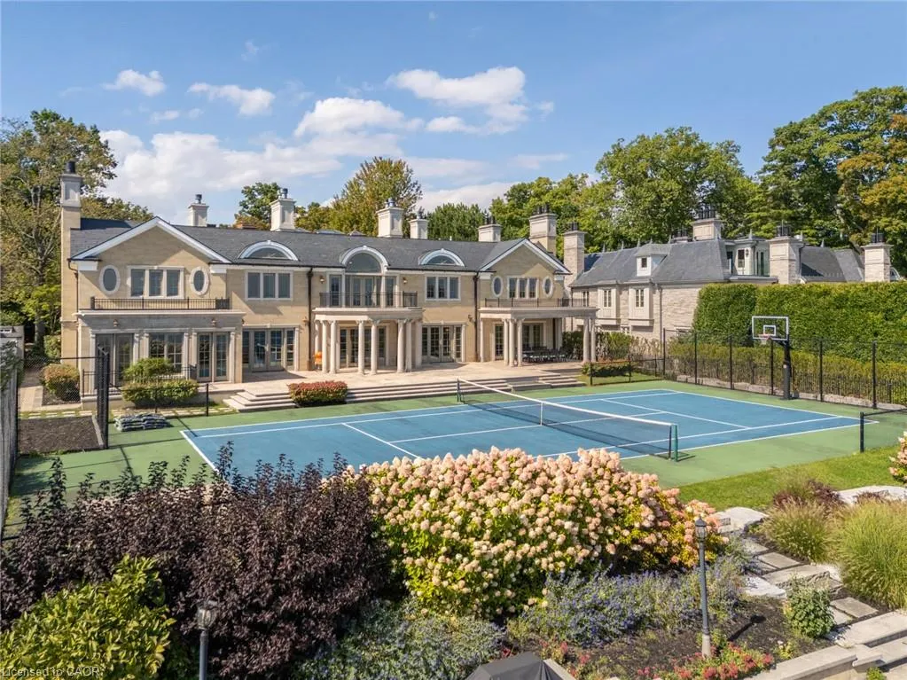 1092 Argyle Drive