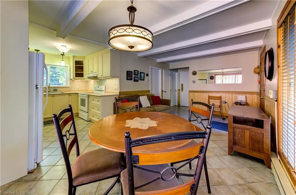 11 Glen Avenue S