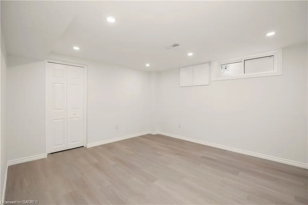 60 Champlain Avenue, #Main Floor