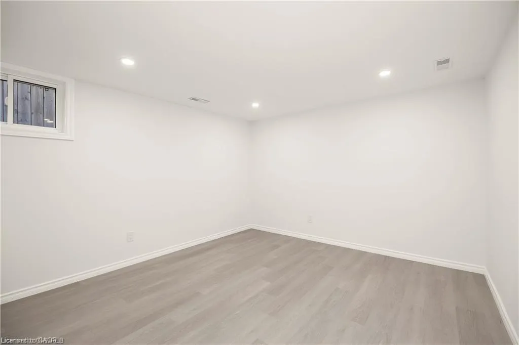 60 Champlain Avenue, #Main Floor