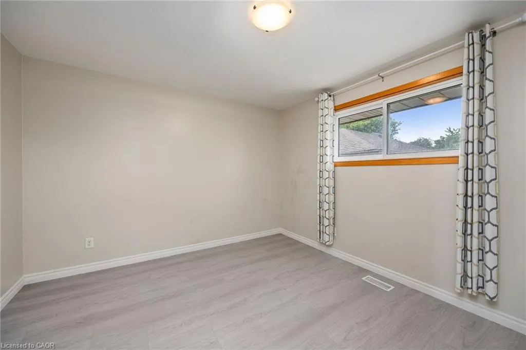 60 Champlain Avenue, #Main Floor