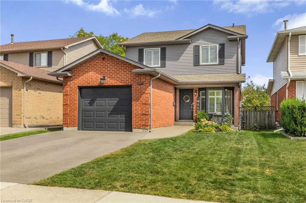 2213 Hunt Crescent