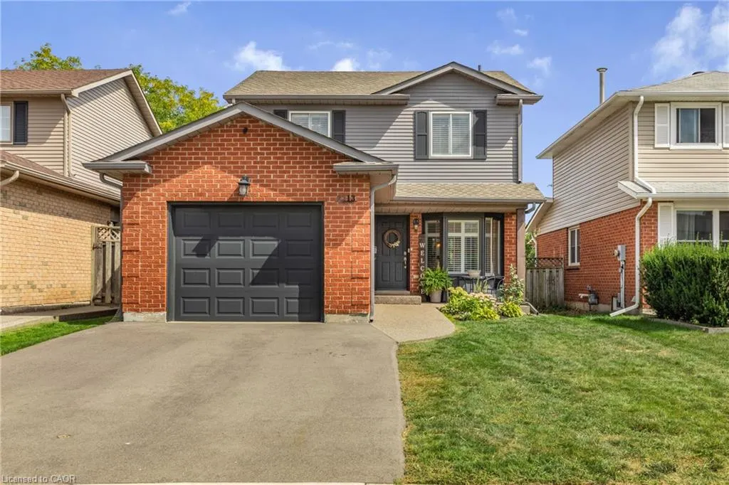 2213 Hunt Crescent