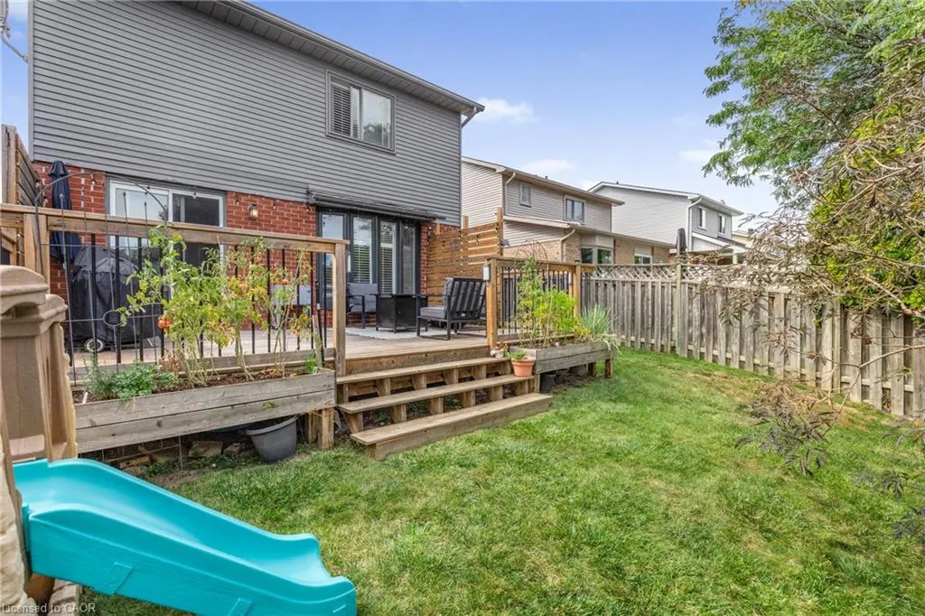 2213 Hunt Crescent