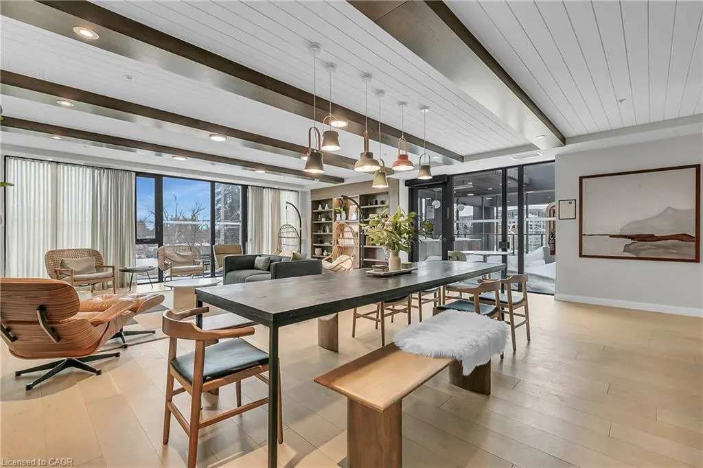 741 King Street W, #102