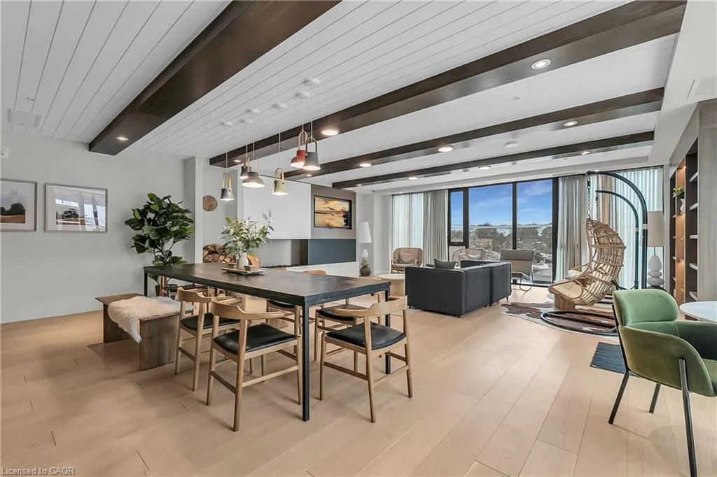 741 King Street W, #102