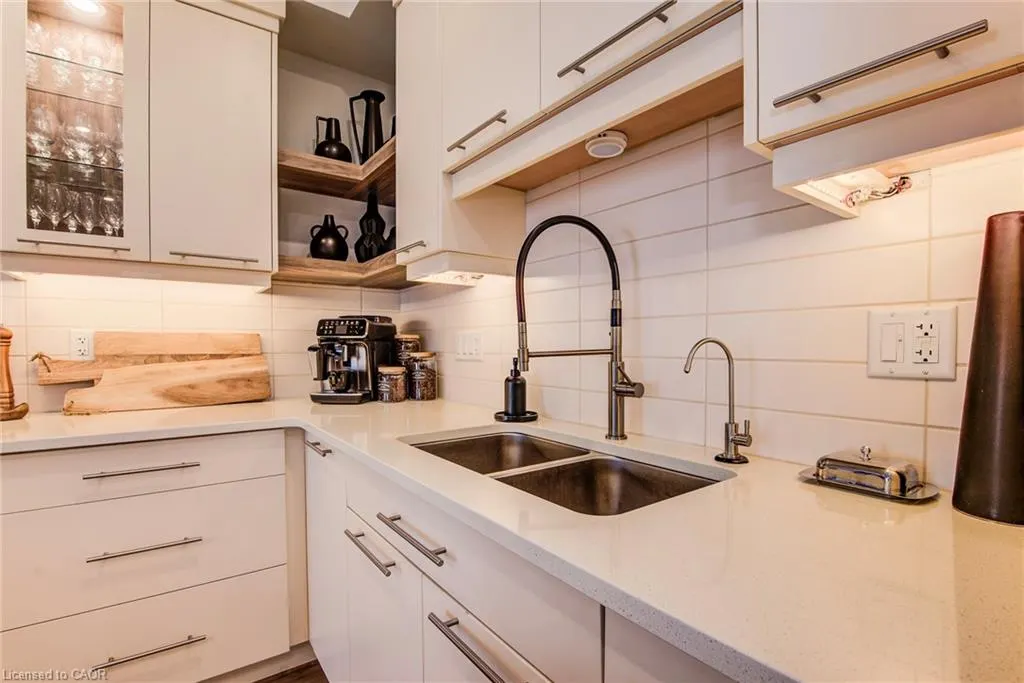 350 Oloane Avenue Abbey, #43