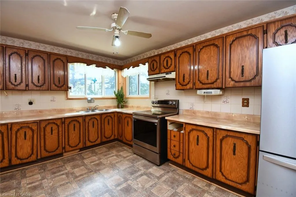1164 Golf Club Road