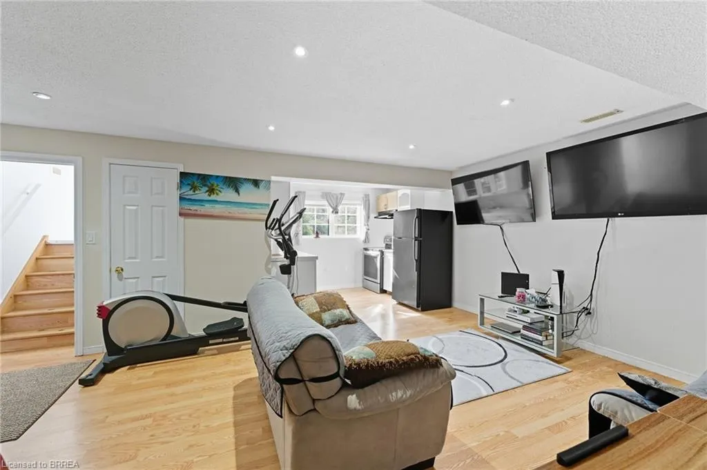 167 Forest Road