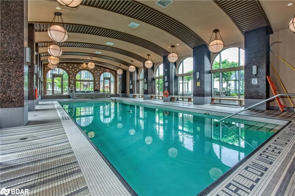 385 Prince Of Wales Drive, #307