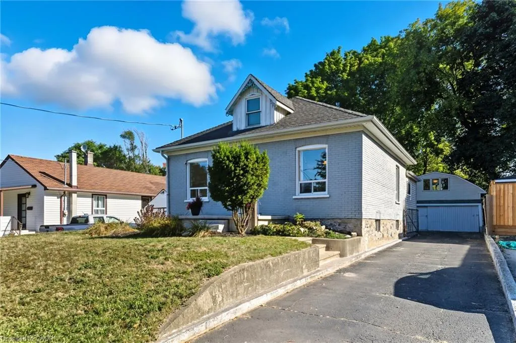 81 Beech Avenue