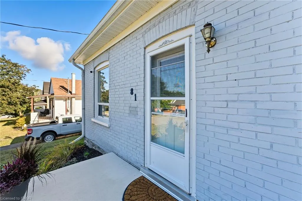 81 Beech Avenue