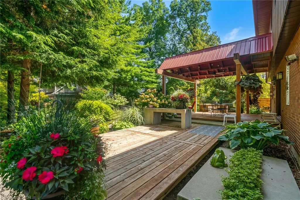 13 Oak Drive