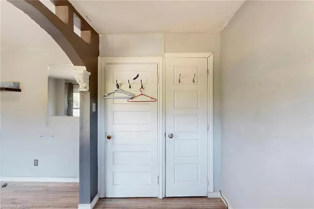 206 Locke Street N