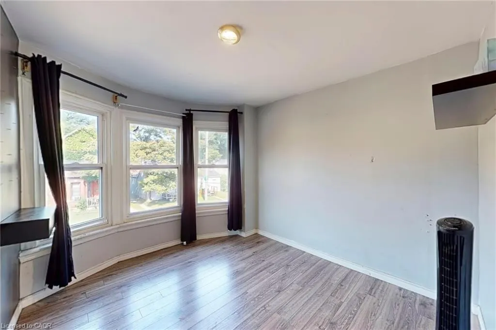 206 Locke Street N
